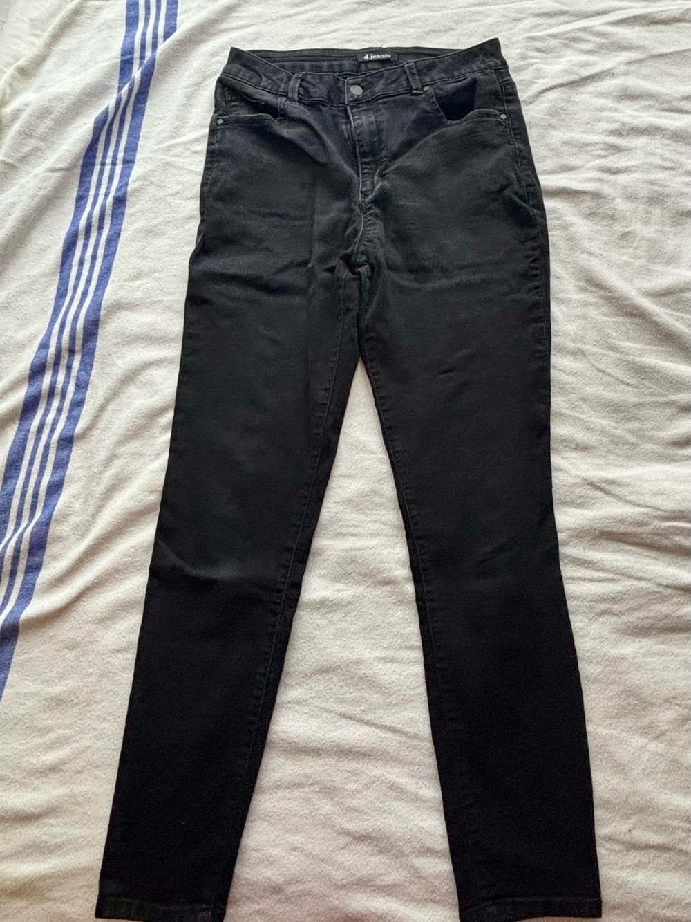 Black Women's Slim Jeans - Classic Stretch Fit